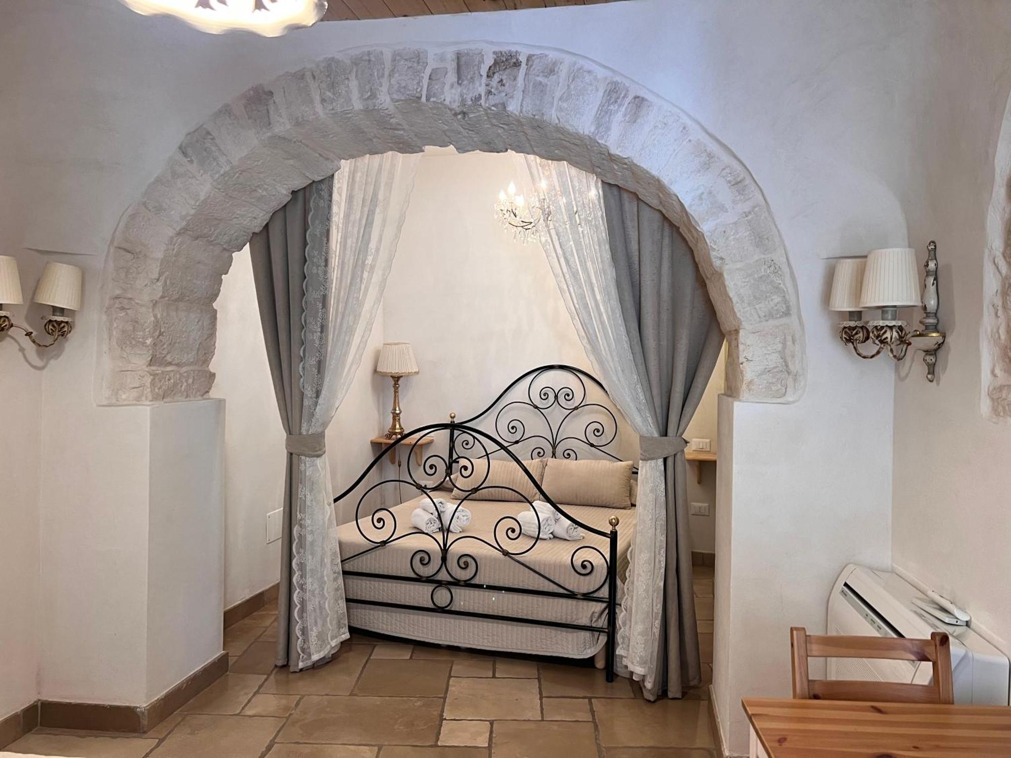 Resort Romano In Trulli 阿尔贝罗贝洛 外观 照片
